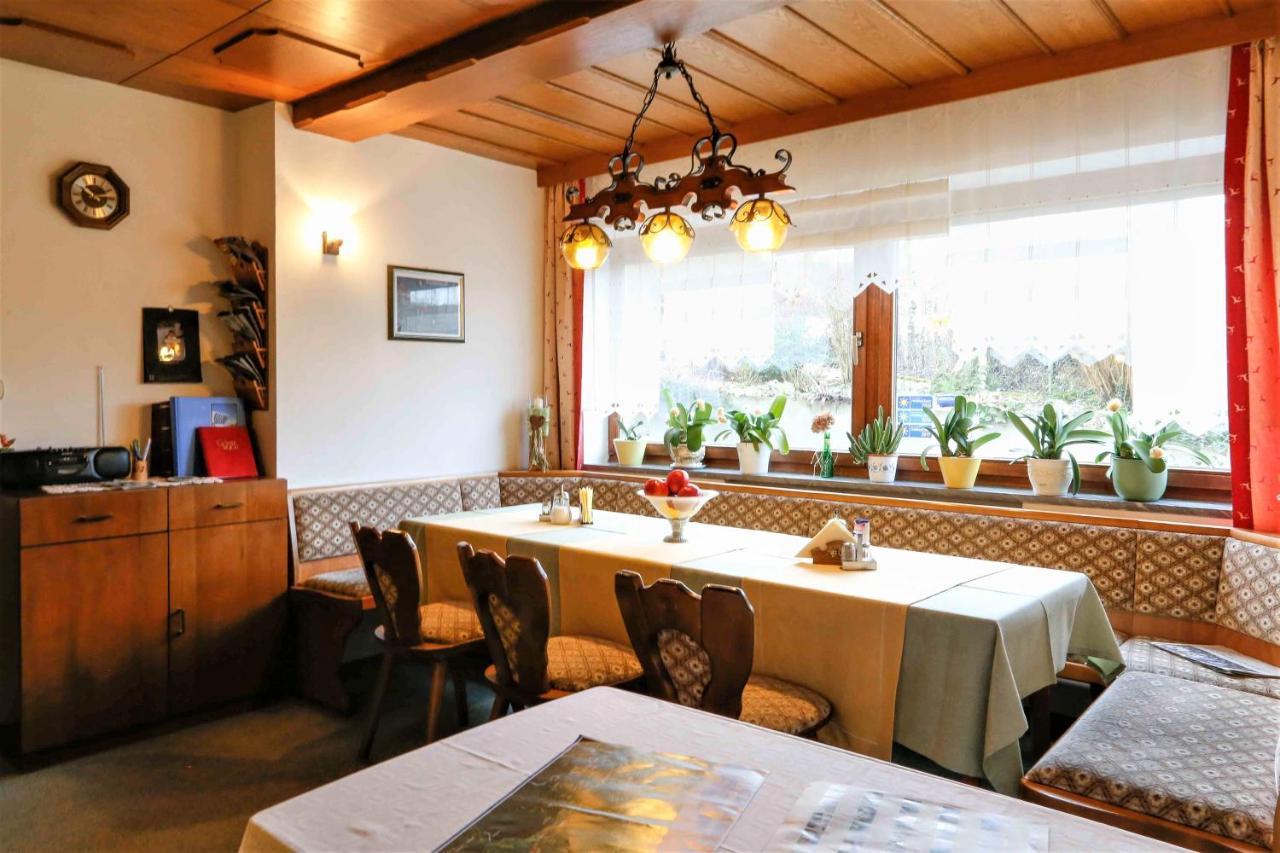 Gaestehaus Fidelis Grafenwiesen エクステリア 写真